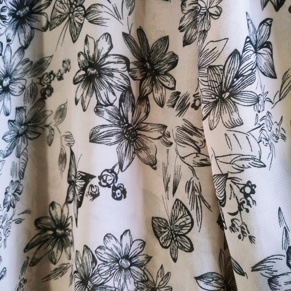 Brody Myles Women Floral Tan Button Down Blouse XL - Picture 9 of 10